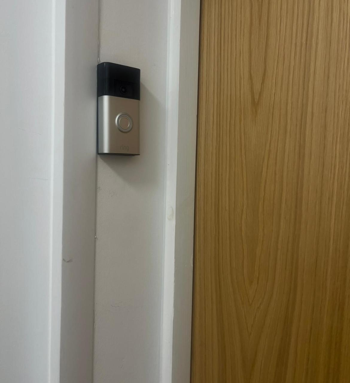 Luxury Riverside 2 Bedroomed Apartment With Balcony 뉴포트 외부 사진
